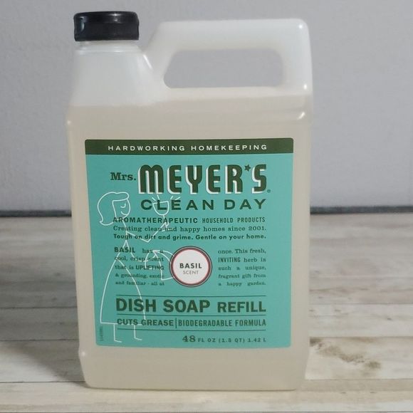 NEW Mrs. Meyer's Clean Day Basil Scented Dish Soap Refill 48 Fl.Oz. 1.5 Quart - Picture 1 of 9